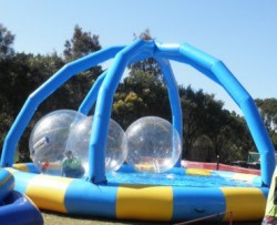 Supersize fun - Inflatable Water Balls